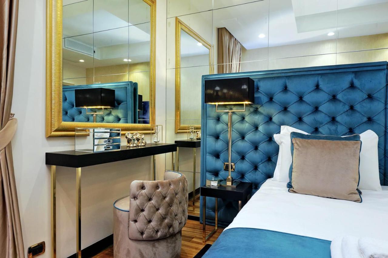 Trevi Diamond Luxury Suites & Jacuzzi Rom Exteriör bild