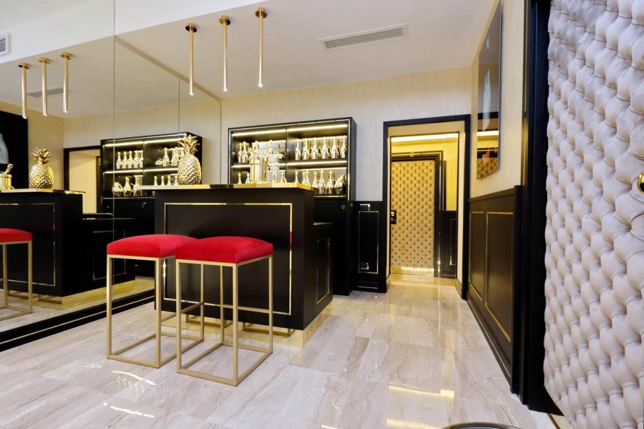 Trevi Diamond Luxury Suites & Jacuzzi Rom Exteriör bild