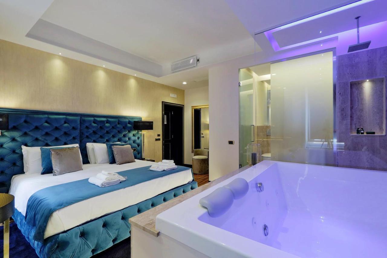 Trevi Diamond Luxury Suites & Jacuzzi Rom Exteriör bild