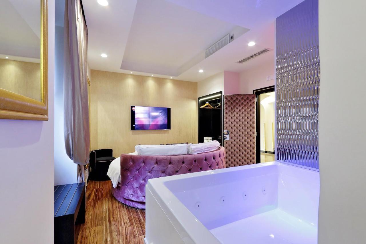 Trevi Diamond Luxury Suites & Jacuzzi Rom Exteriör bild